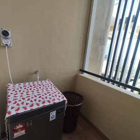Senandika Homestay Kuching Exterior photo