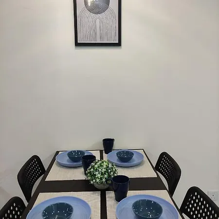 Senandika Homestay Kuching Exterior photo