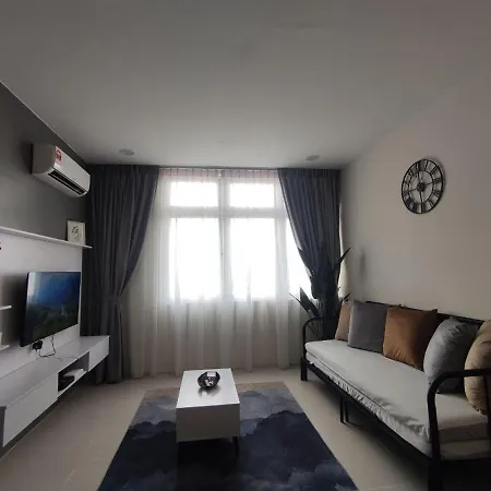 Senandika Homestay Kuching Exterior photo